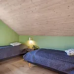 Steffan - 2-3km From The Sea By Interhome